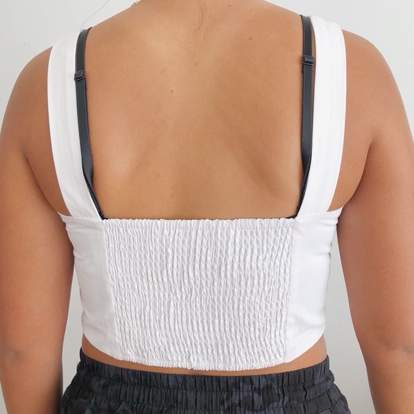 Princess Polly white tank top - Picture 2 of 3